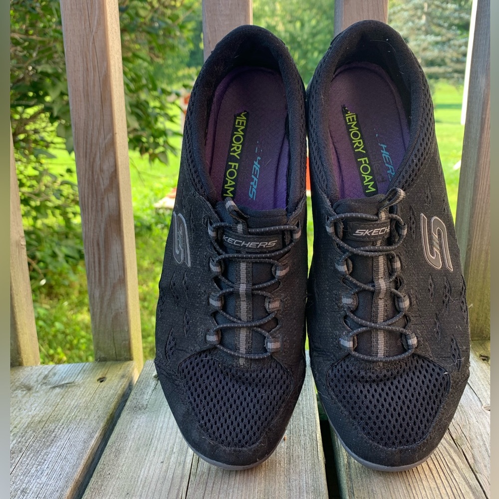 Sketchers Slip-On Breathable Memory Foam Sneakers